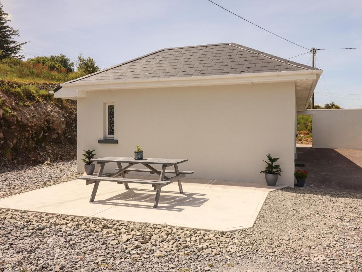 Coolnaharragill Lower Annexe Killarney Exterior photo